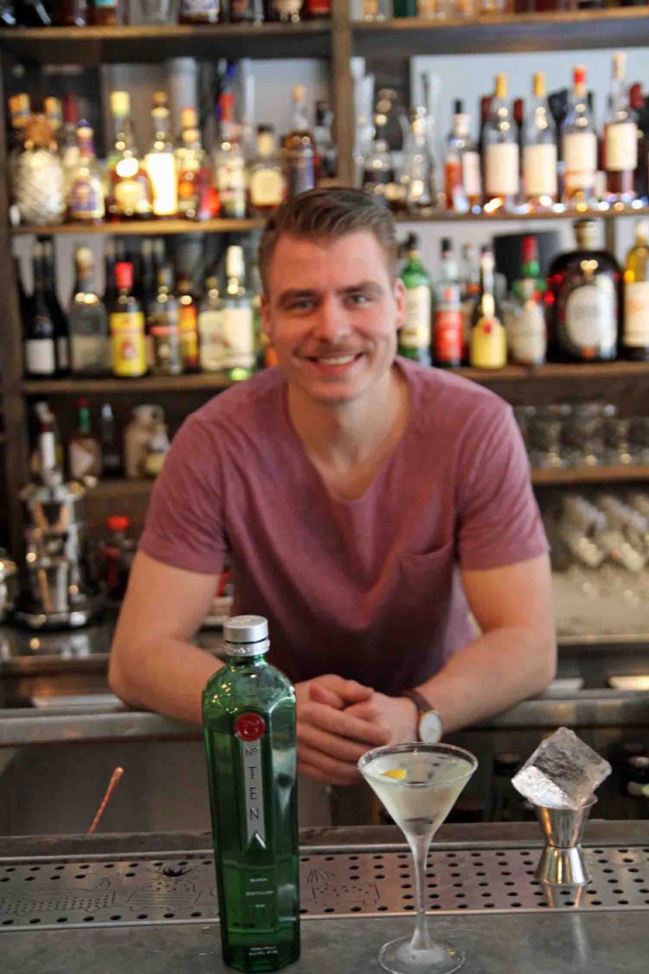 Mattias Skoog bartender Tjoget Linje Tio Hornstull Stockholm dinvinguide.se/nordefors Karoline Nordefors nordefors.com