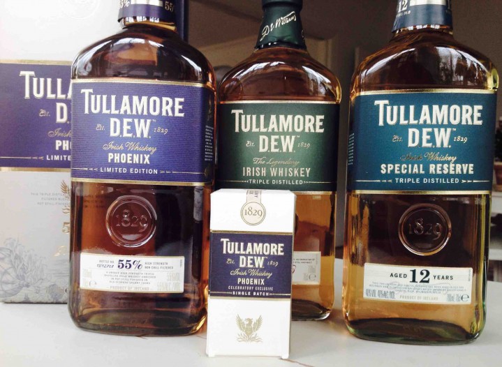 Tre olika sorter av Tullamore D.E.W. finns på Sytembolaget